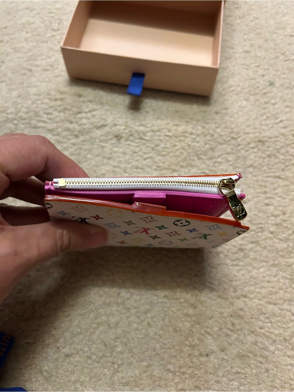 AUTHENTIC NWOT LOUIS VUITTON MURAKAMI LISA wallet. - Picture 7 of 16